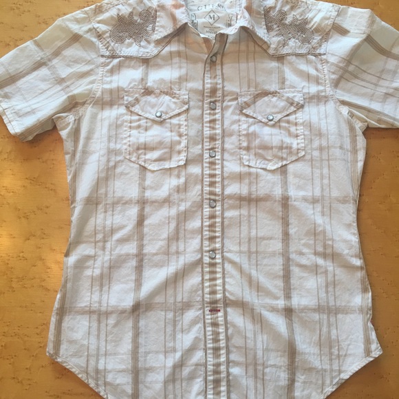 GUESS Short Sleeve Summer Shirt. Medium - Picture 13 of 16